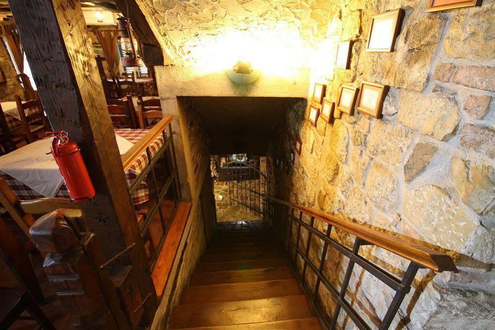 XIV Century Rooms Каштела Экстерьер фото